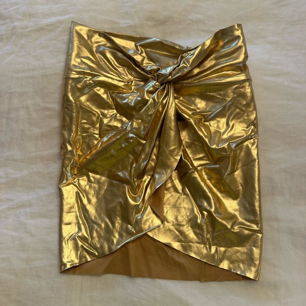 SKIMS Metallic Gold Swim Sarong Mini Skirt - Picture 2 of 5